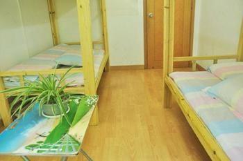 Guangzhou Pinyan Youth Hostel Tangxia  Εξωτερικό φωτογραφία